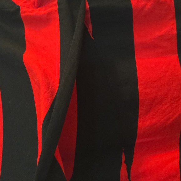 Vince Camuto Red and Black Striped Top With Layers  Small - Picture 3 of 6